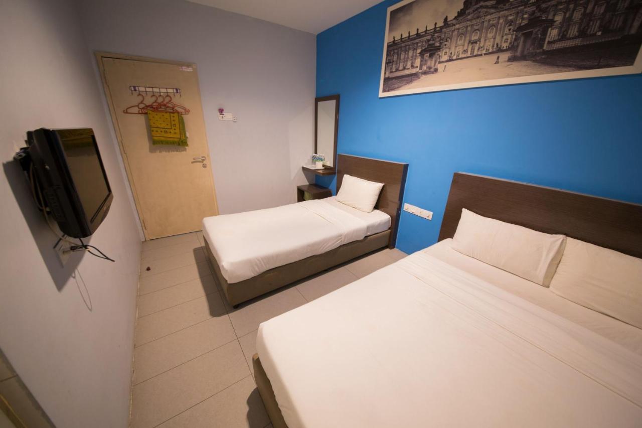 Golden Pearl Hotel Near Universiti Tun Hussein Onn Malaysia Uthm Batu Pahat Exterior foto